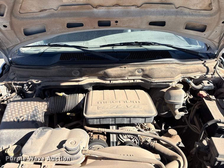 image for item EA7670 2002 Dodge Ram 1500 pickup truck