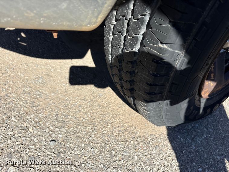 image for item EA7670 2002 Dodge Ram 1500 pickup truck