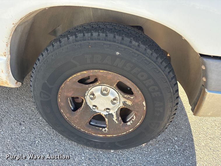 image for item EA7670 2002 Dodge Ram 1500 pickup truck