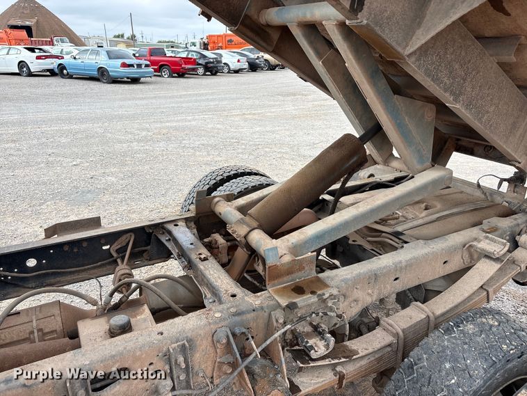 image for item EA7671 2009 Ford F450 Super Duty dump flatbed truck