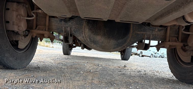 image for item EA7671 2009 Ford F450 Super Duty dump flatbed truck