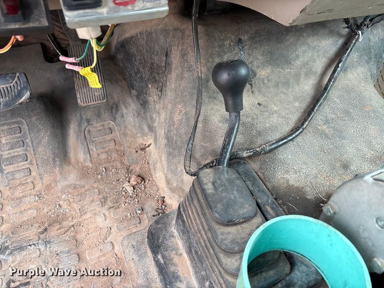 image for item EA7671 2009 Ford F450 Super Duty dump flatbed truck