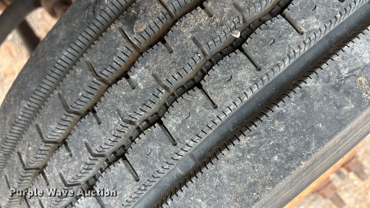 image for item EA7671 2009 Ford F450 Super Duty dump flatbed truck