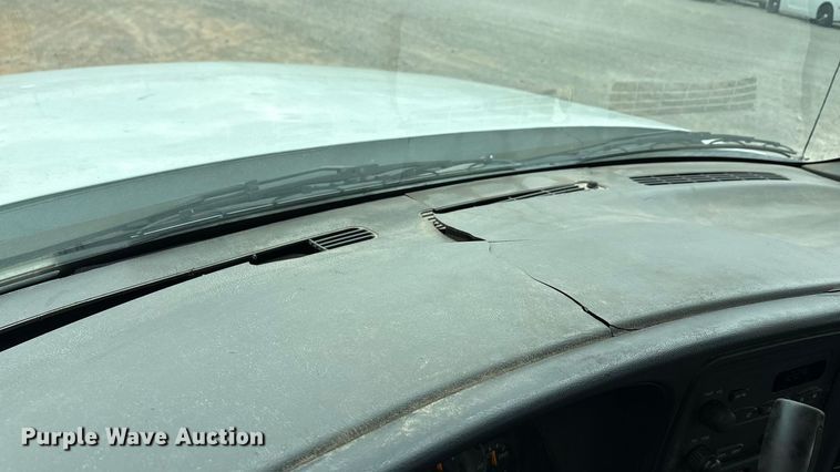 image for item EA7672 2006 Chevrolet Silverado 1500 pickup truck