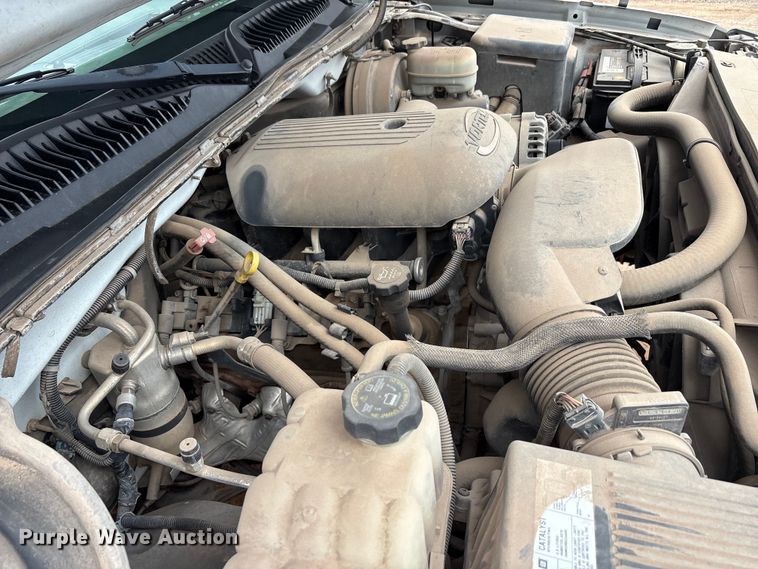 image for item EA7672 2006 Chevrolet Silverado 1500 pickup truck