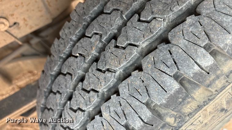 image for item EA7672 2006 Chevrolet Silverado 1500 pickup truck