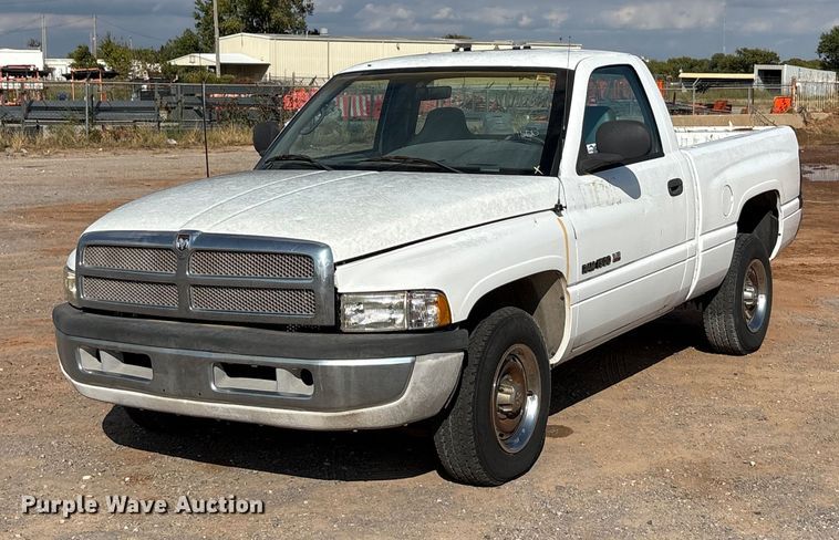 image for item EA7686 1998 Dodge Ram 1500 pickup truck