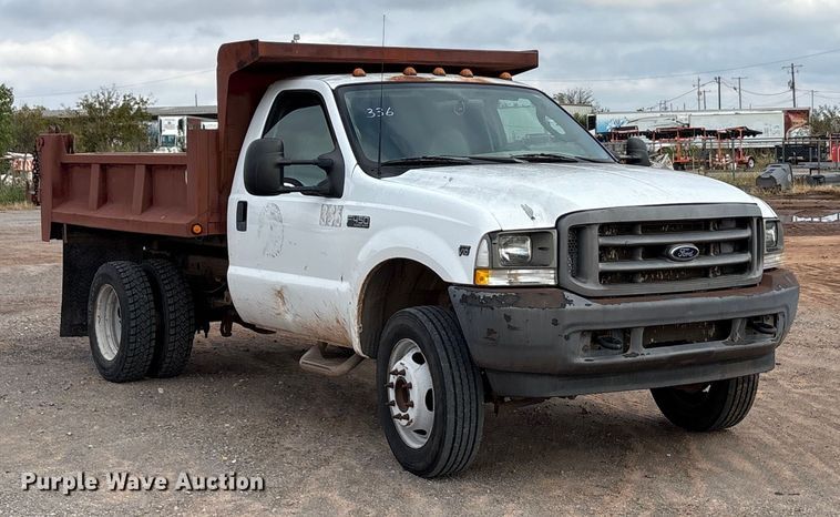 image for item EA7695 2003 Ford F450 Super Duty dump truck