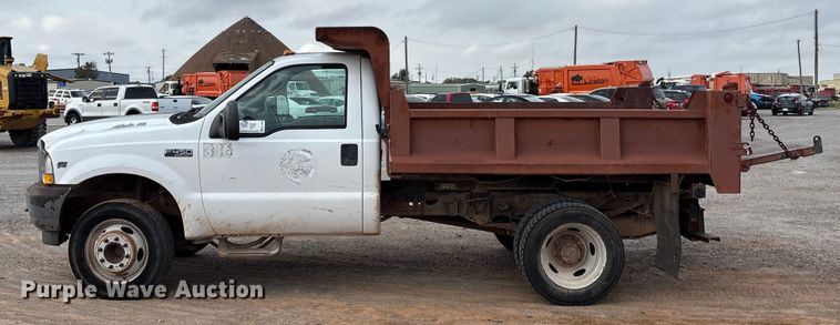 image for item EA7695 2003 Ford F450 Super Duty dump truck