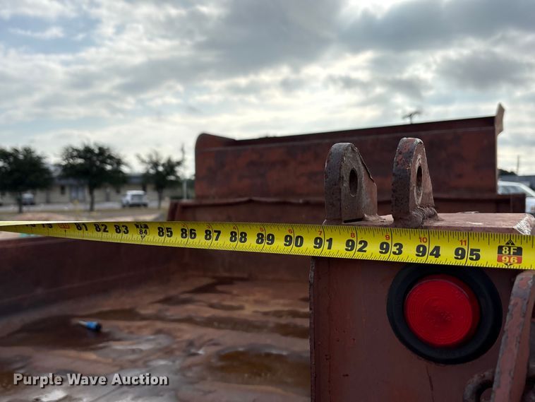 image for item EA7695 2003 Ford F450 Super Duty dump truck