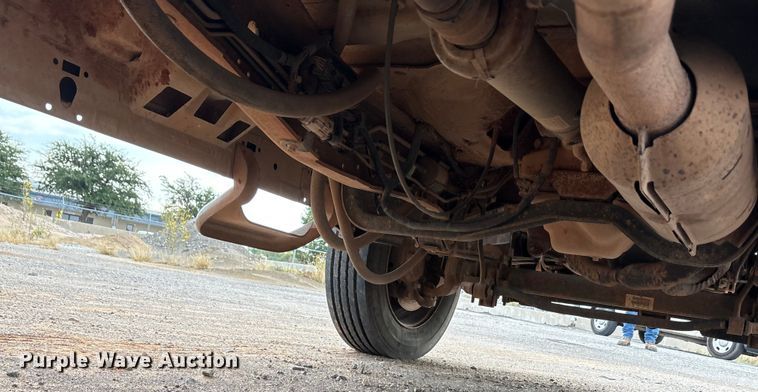 image for item EA7695 2003 Ford F450 Super Duty dump truck