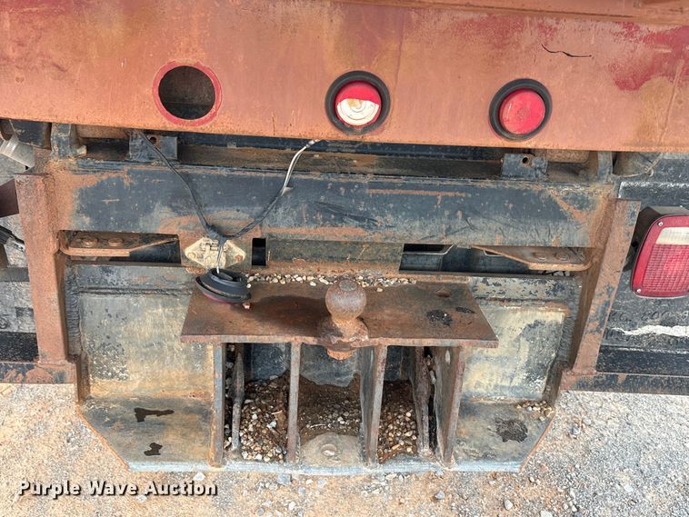 image for item EA7695 2003 Ford F450 Super Duty dump truck