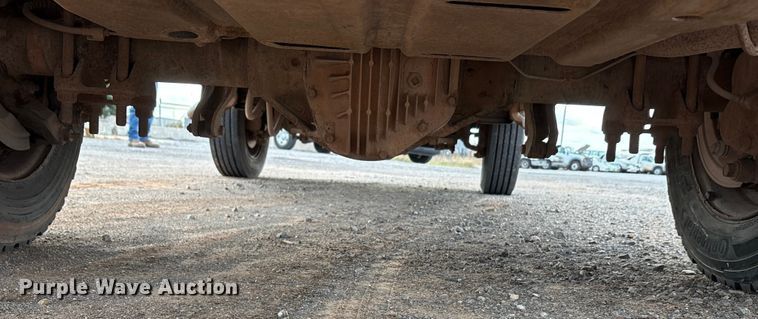 image for item EA7695 2003 Ford F450 Super Duty dump truck