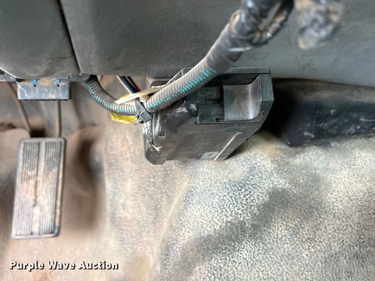 image for item EA7695 2003 Ford F450 Super Duty dump truck