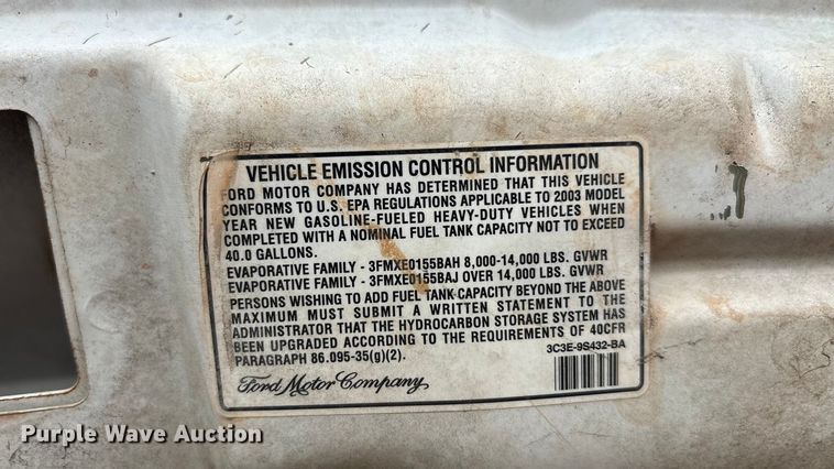 image for item EA7695 2003 Ford F450 Super Duty dump truck