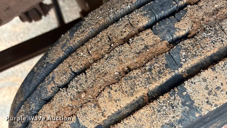 image for item EA7695 2003 Ford F450 Super Duty dump truck