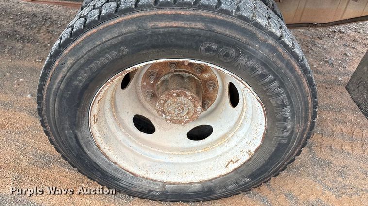 image for item EA7695 2003 Ford F450 Super Duty dump truck