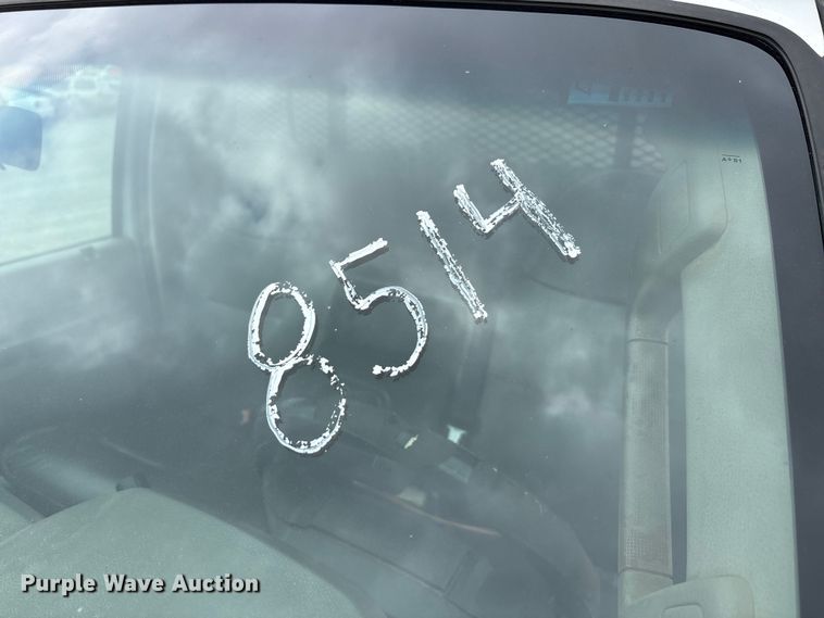 image for item EA7695 2003 Ford F450 Super Duty dump truck