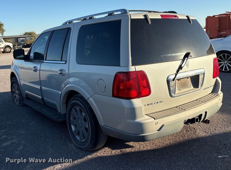 image for item EA7696 2004 Lincoln Navigator SUV