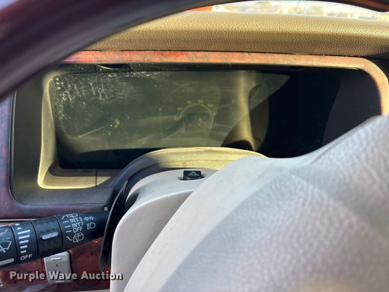 image for item EA7696 2004 Lincoln Navigator SUV