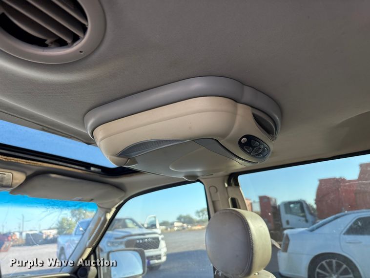 image for item EA7696 2004 Lincoln Navigator SUV