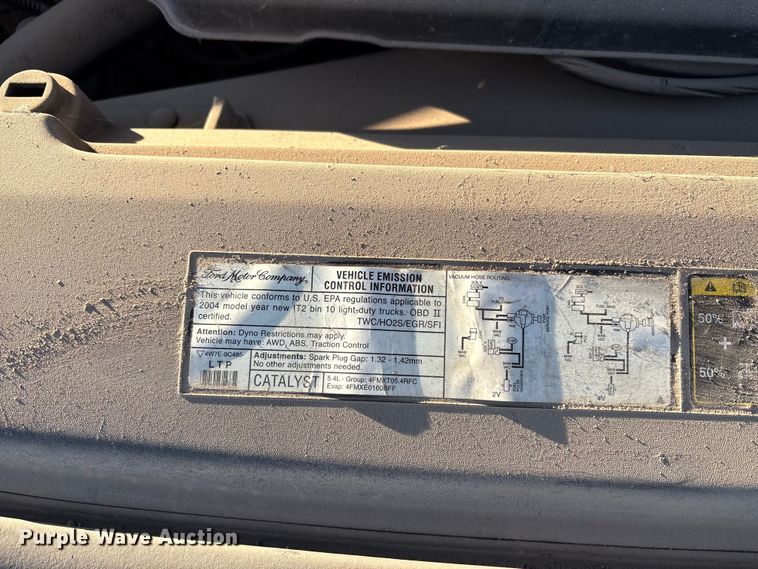 image for item EA7696 2004 Lincoln Navigator SUV