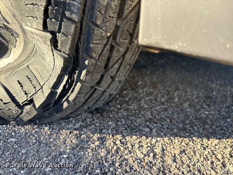 image for item EA7696 2004 Lincoln Navigator SUV