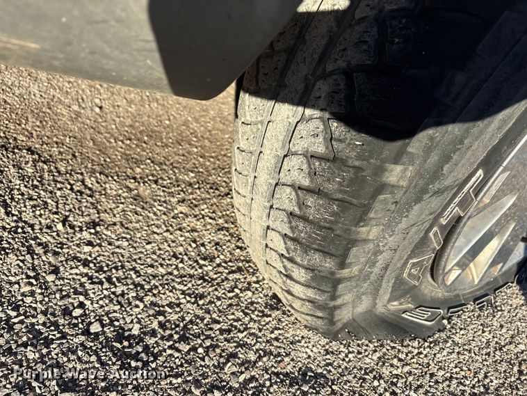 image for item EA7696 2004 Lincoln Navigator SUV