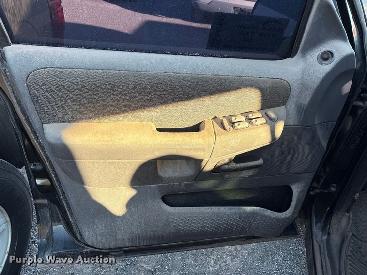 image for item EA7697 2004 Ford Explorer SUV