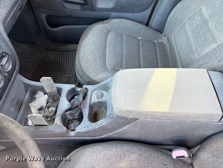 image for item EA7697 2004 Ford Explorer SUV