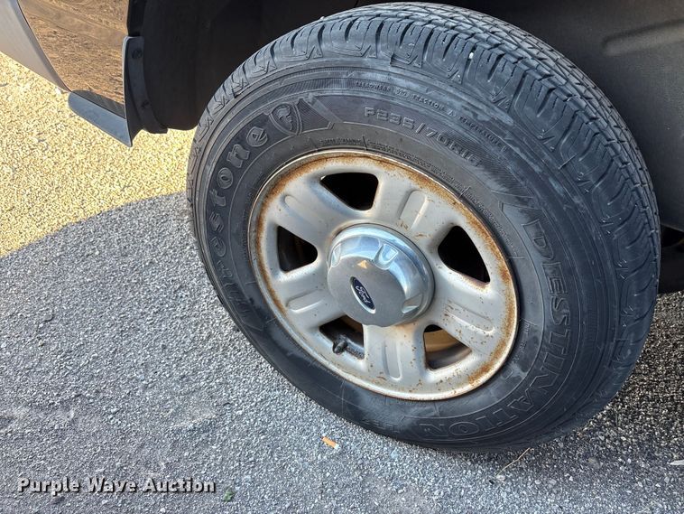 image for item EA7697 2004 Ford Explorer SUV