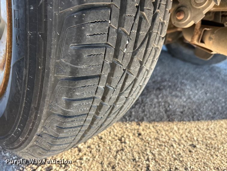 image for item EA7697 2004 Ford Explorer SUV