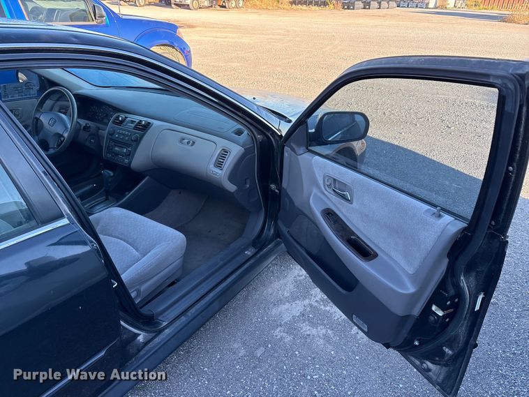 image for item EA7698 2002 Honda Accord 