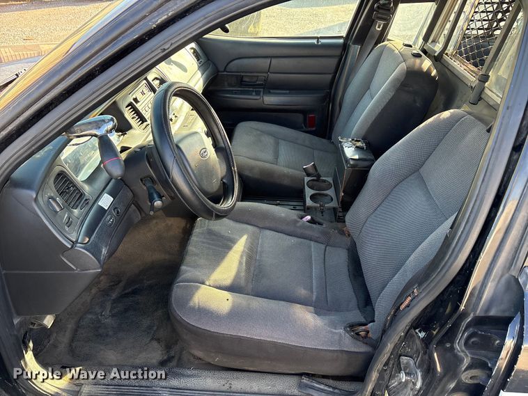 image for item EA7738 2011 Ford Crown Victoria Police Interceptor 