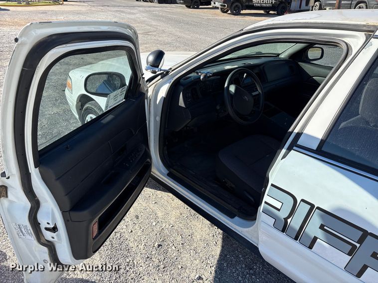 image for item EA7739 2008 Ford Crown Victoria Police Interceptor 