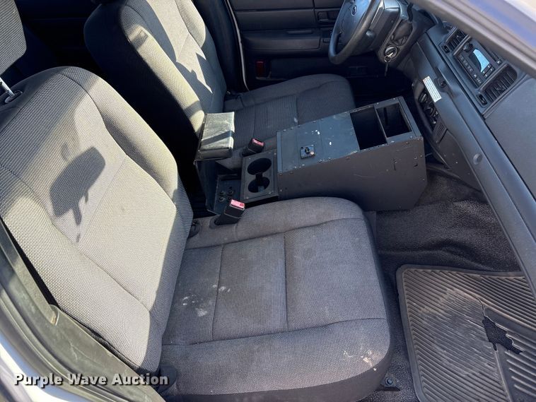 image for item EA7739 2008 Ford Crown Victoria Police Interceptor 
