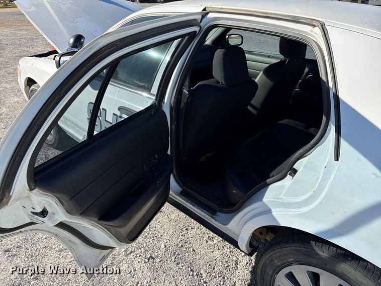 image for item EA7739 2008 Ford Crown Victoria Police Interceptor 