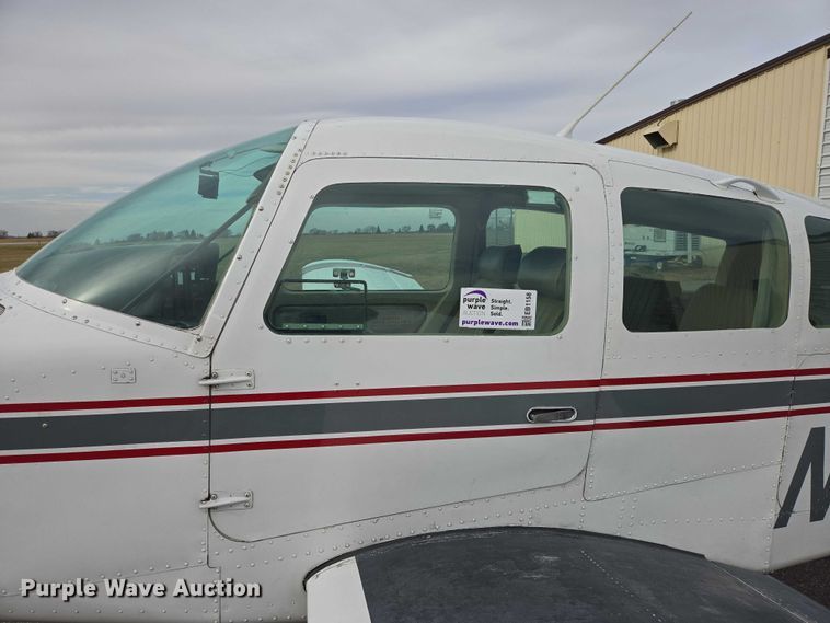 image for item EB1158 1980 Beechcraft Sundowner C23 airplane