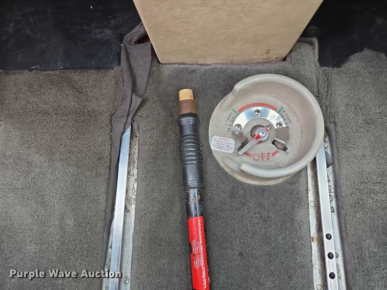 image for item EB1158 1980 Beechcraft Sundowner C23 airplane