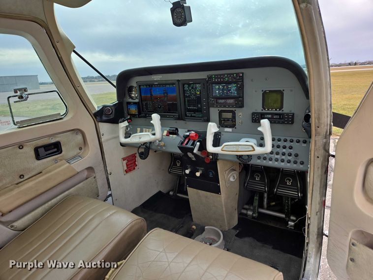 image for item EB1158 1980 Beechcraft Sundowner C23 airplane