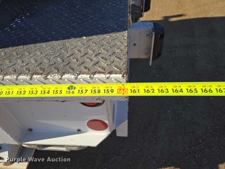 image for item EB1159 2001 GMC C7500 digger derrick truck