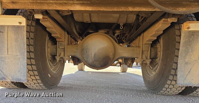 image for item EB1159 2001 GMC C7500 digger derrick truck