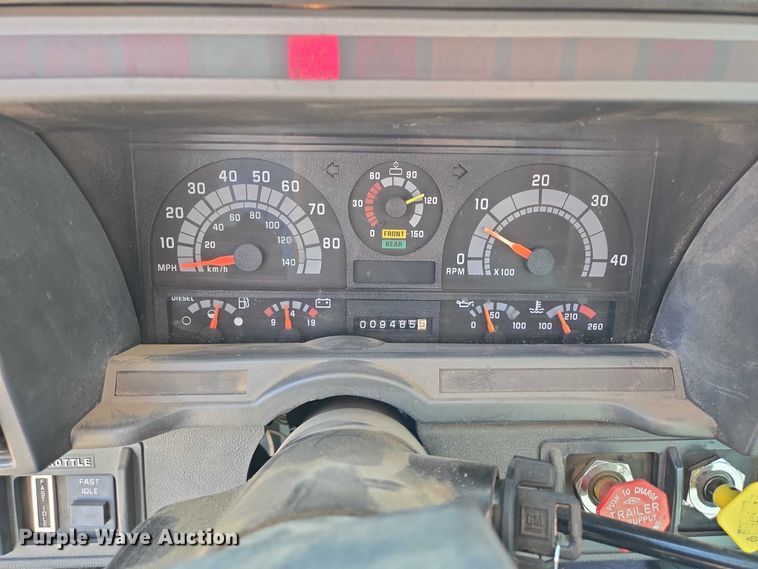 image for item EB1159 2001 GMC C7500 digger derrick truck