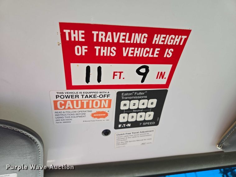 image for item EB1159 2001 GMC C7500 digger derrick truck