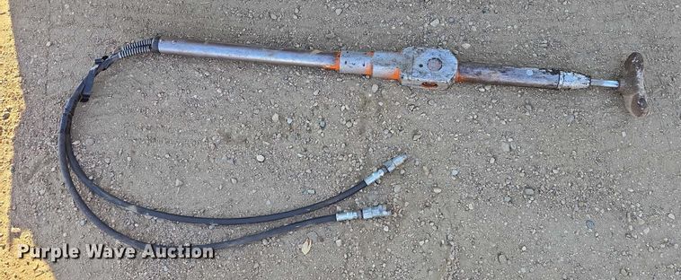 image for item EB1159 2001 GMC C7500 digger derrick truck