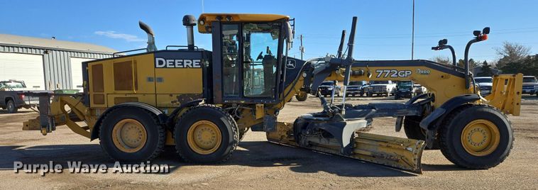MOTOCONFORMADORA JOHN DEERE 772G 2015