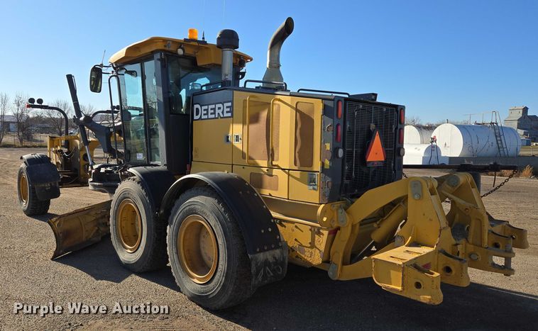 image for item EB1165 2015 John Deere 772G motor grader