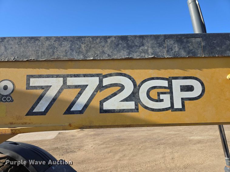 image for item EB1165 2015 John Deere 772G motor grader