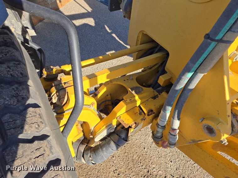 image for item EB1165 2015 John Deere 772G motor grader