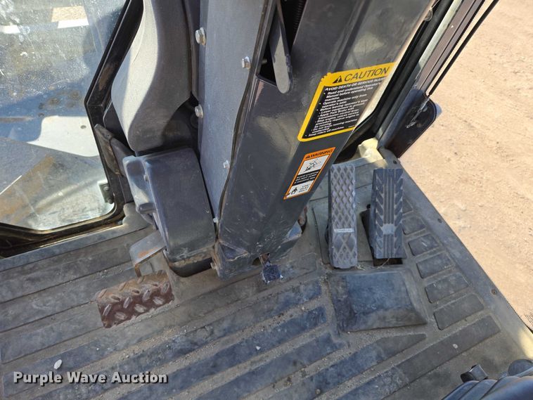 image for item EB1165 2015 John Deere 772G motor grader